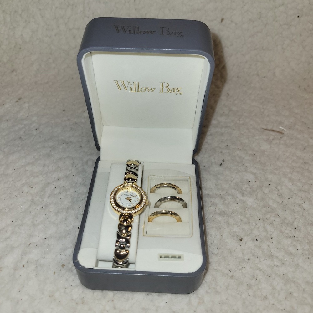 Willow Bay Women's Gold Tone Watch‎ Ring Set Quartz Crystal Bezel Gift Box